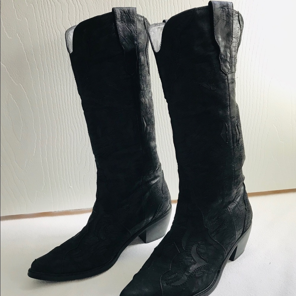 Black Cowboy Boots